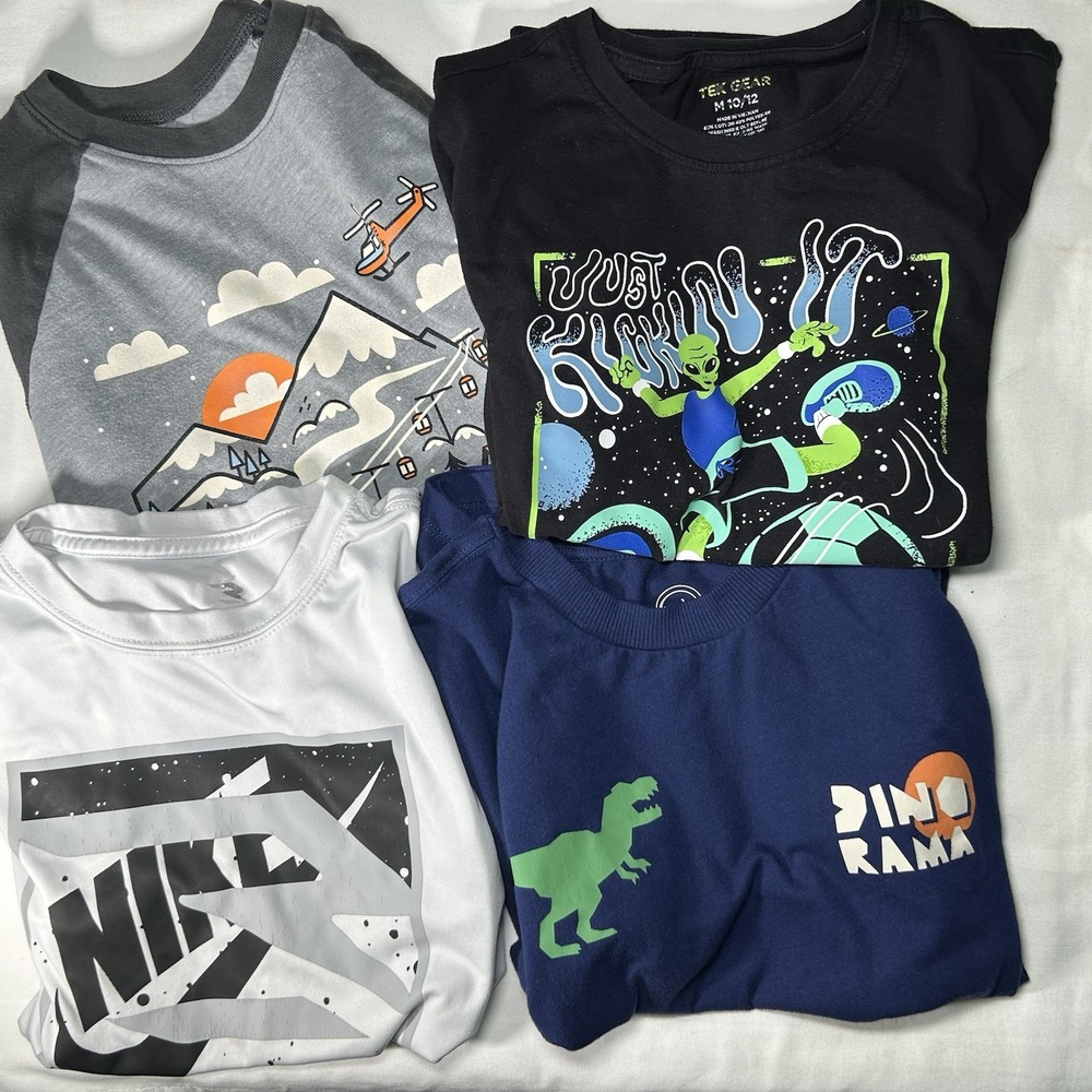 Nike Tek Gear Boys Graphic T-Shirt Lot 4pc Dinosaur Alien Soccer Multi Size M‎